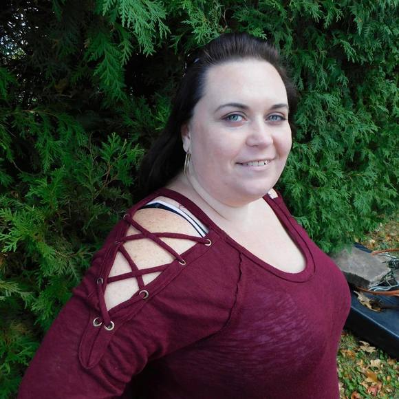 Meet your Posher, Kim - Picture 1 of 1